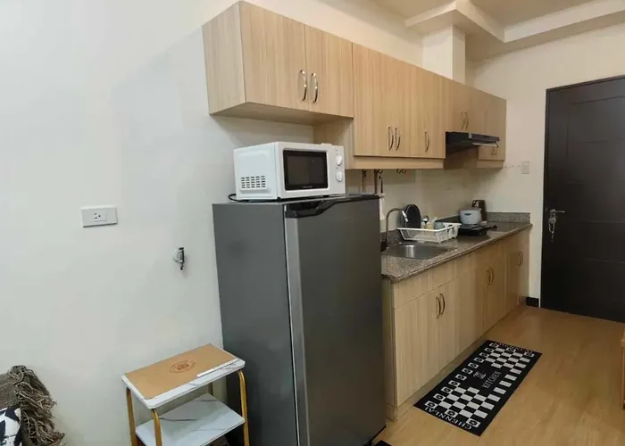 Simply Cozy 1 Bedroom Unit Near Skyway To Naia Aparthotel 4*