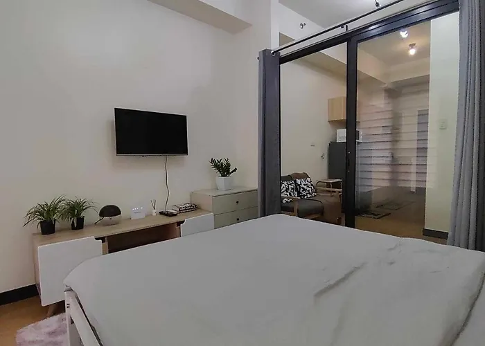 Simply Cozy 1 Bedroom Unit Near Skyway To Naia Aparthotel 4*